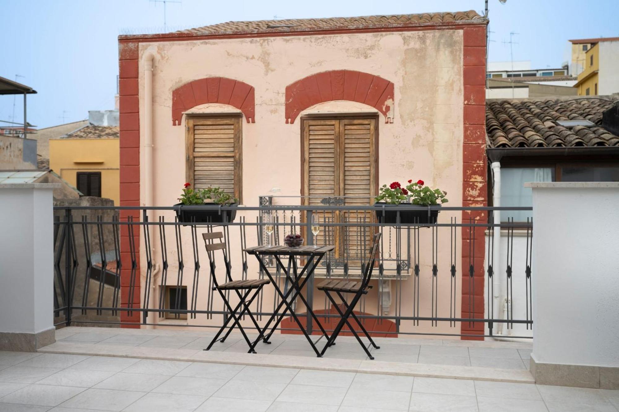 Mameri Central Rooms Castellammare del Golfo Exterior foto
